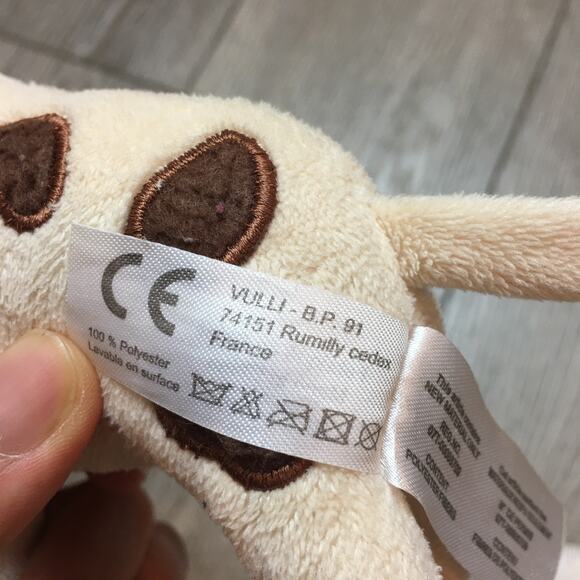 Vulli Sophie the Baby Giraffe Plush Toy Rattle Stuffed African Animal 10 - Picture 5 of 6